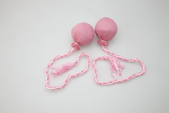 IMPLEMENT MAORI POI BALL PINK