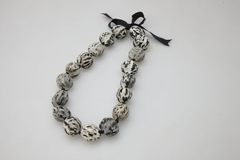 CHOKER KUKUI NUT BLACK/WHITE