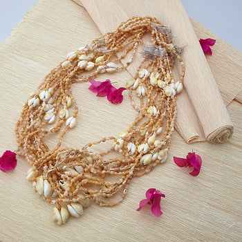 Shells & Shell Leis LEI SHELL TWIN COURIE 12 pc.