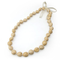 LEI KUKUI NUT WHITE